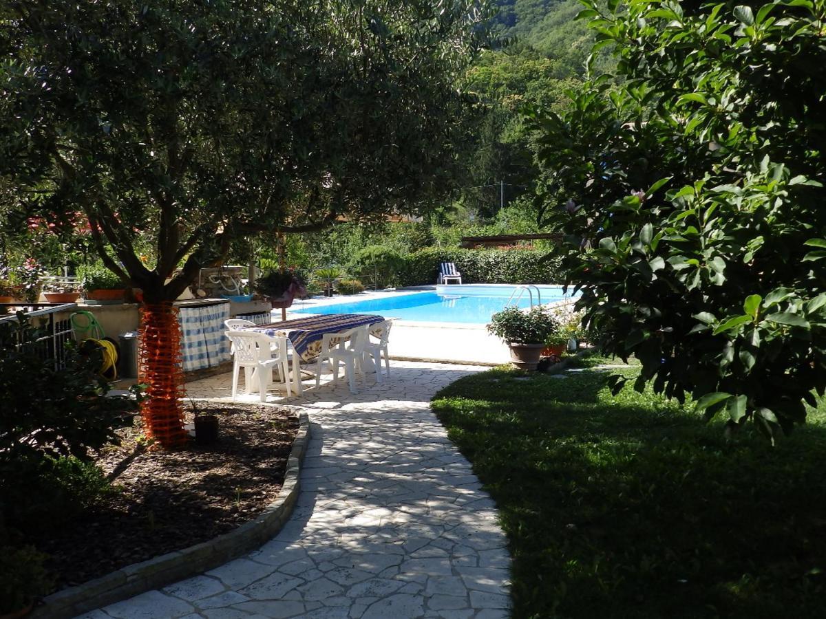 Cassanesi B&B Le Rondini מראה חיצוני תמונה